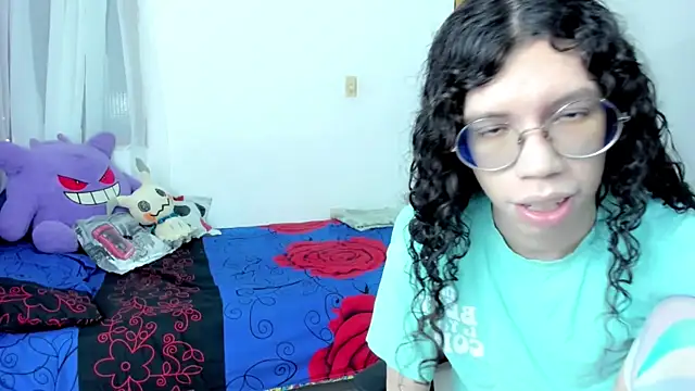 Snapshot of Angel_Dust18 chatting on 03-27-26, 11:04 Angel Dust18 online show from 03-27-26, 11:04