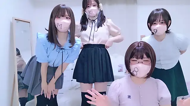 841 yayoi online show from 10-25-25, 04:31