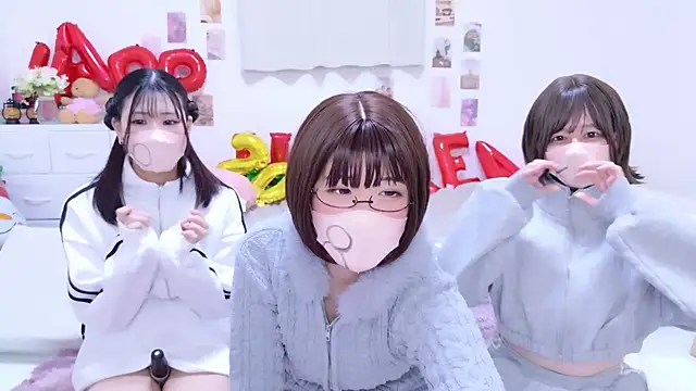 841 yayoi online show from 01-07-26, 10:18