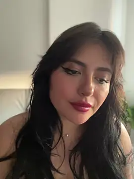 Snapshot of sukhakunis1 chatting on 12-31-24, 10:34 sukhakunis1 online show from 12-31-24, 10:34