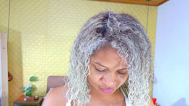 Squirter pussybomb online show from 12-07-24, 02:53