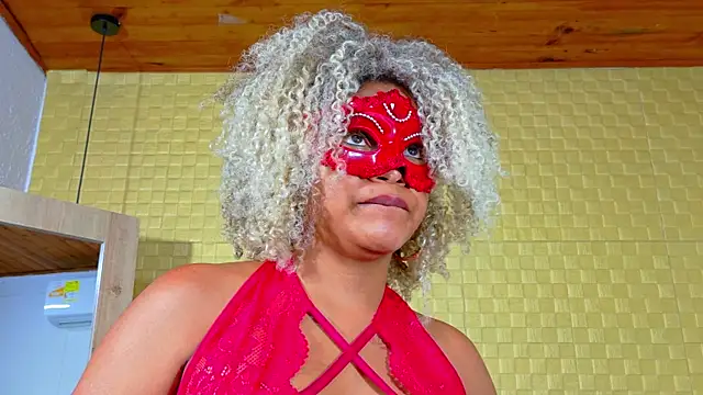 Squirter pussybomb online show from 12-12-24, 06:25