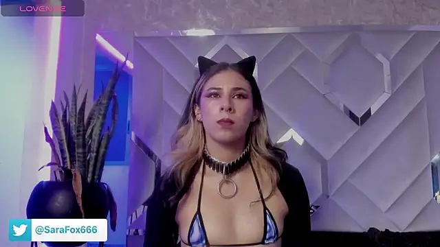 Sara Foxx1 online show from 10-14-25, 10:21