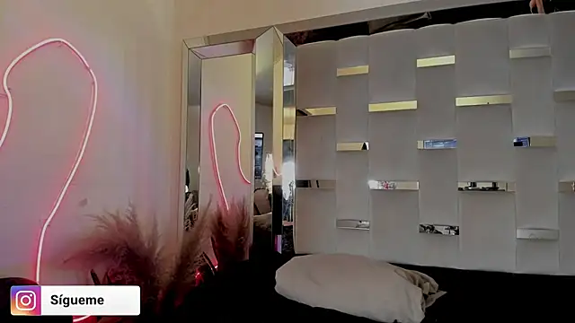 Sara Foxx1 online show from 05-20-26, 08:26