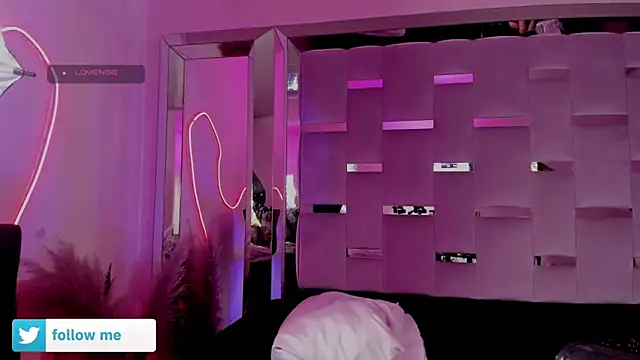 Sara Foxx1 online show from 06-05-26, 07:08