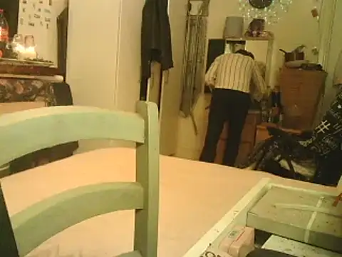 Snapshot of DaddyQuimHot chatting on 12-16-24, 04:13 DaddyQuimHot online show from 12-16-24, 04:13