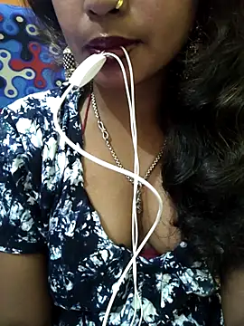 Snapshot of jasss-11 chatting on 12-18-25, 06:36 jasss-11 online show from 12-18-25, 06:36