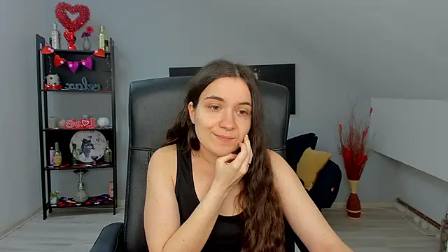 Snapshot of MelissaWiliam chatting on 02-16-26, 12:12 MelissaWiliam online show from 02-16-26, 12:12