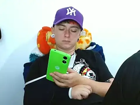 tomboyblue online show from 03-21-25, 07:35