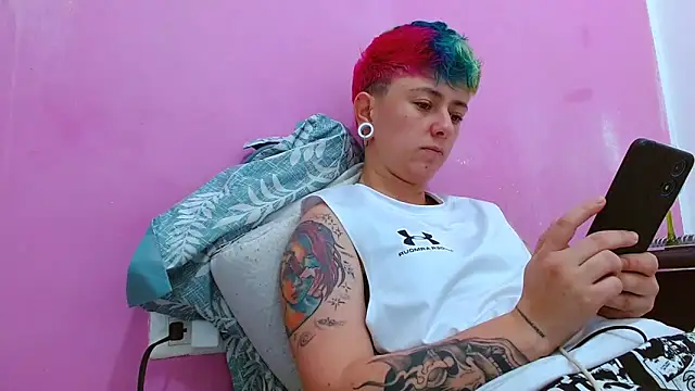 tomboyblue online show from 09-17-25, 05:25