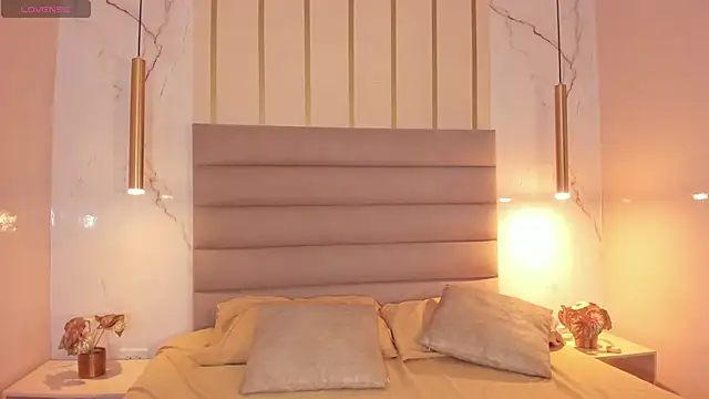 Snapshot of Ary1_ chatting on 02-06-25, 03:06 Ary1 online show from 02-06-25, 03:06