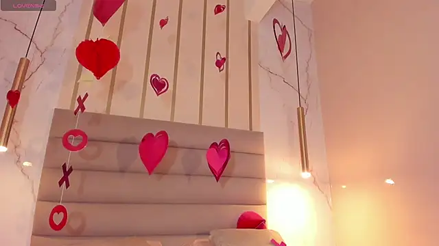 Snapshot of Ary1_ chatting on 02-13-25, 03:18 Ary1 online show from 02-13-25, 03:18