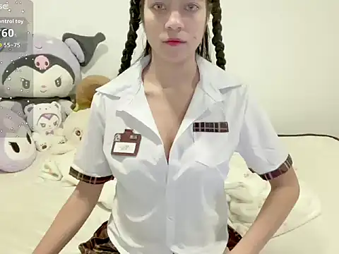 Snapshot of Oxxme__ chatting on 10-14-25, 12:22 Oxxme online show from 10-14-25, 12:22