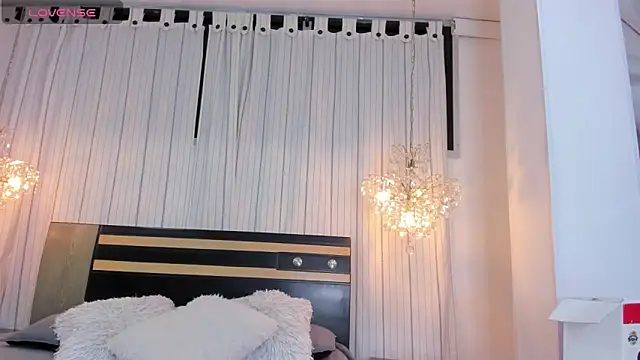 DahianaLincoln online show from 01-04-25, 07:55