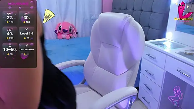 Snapshot of dahian_carter chatting on 12-18-24, 10:57 dahian carter online show from 12-18-24, 10:57