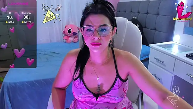 Snapshot of dahian_carter chatting on 12-21-24, 11:55 dahian carter online show from 12-21-24, 11:55