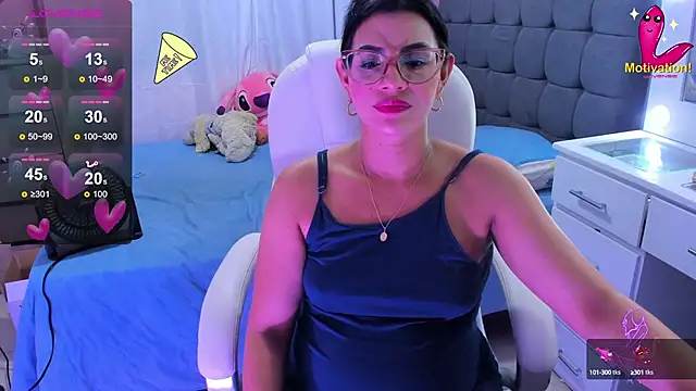 Snapshot of dahian_carter chatting on 12-24-24, 11:22 dahian carter online show from 12-24-24, 11:22