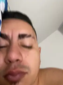 DanielGomez9 online show from 01-05-25, 02:41