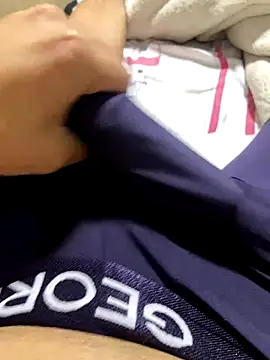 Snapshot of DanielGomez9 chatting on 11-20-25, 05:40 DanielGomez9 online show from 11-20-25, 05:40