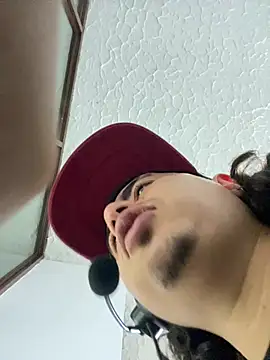 Snapshot of DanielGomez9 chatting on 02-16-26, 08:16 DanielGomez9 online show from 02-16-26, 08:16