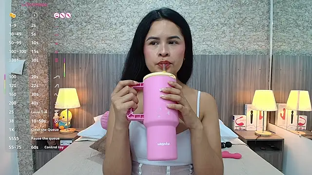 Snapshot of maite_jhon chatting on 05-11-26, 02:45 maite jhon online show from 05-11-26, 02:45