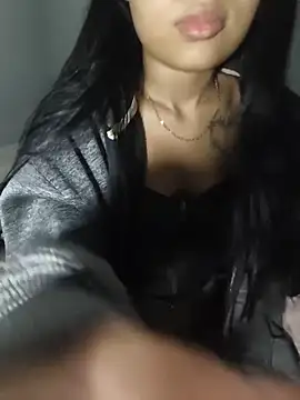 Livia Diaz online show from 05-17-26, 11:34