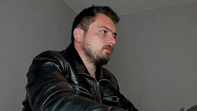 Snapshot of Master_Mark_Wayne chatting on 10-20-25, 07:25 Master Mark Wayne online show from 10-20-25, 07:25