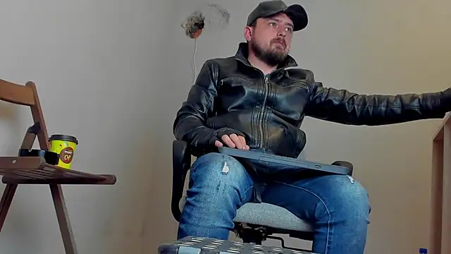 Snapshot of Master_Mark_Wayne chatting on 11-19-25, 11:27 Master Mark Wayne online show from 11-19-25, 11:27