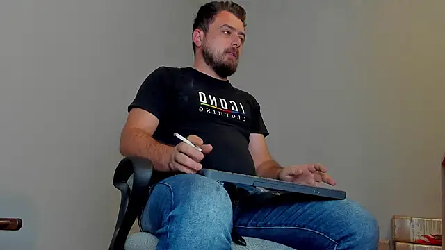 Snapshot of Master_Mark_Wayne chatting on 11-20-25, 08:08 Master Mark Wayne online show from 11-20-25, 08:08