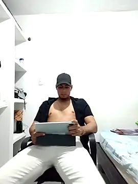 bonehur online show from 10-01-25, 09:54