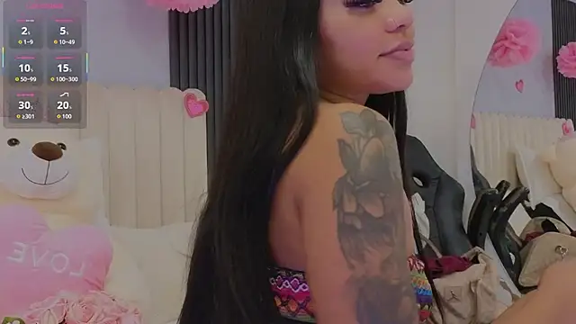 Madiee Rhea online show from 04-25-26, 07:44