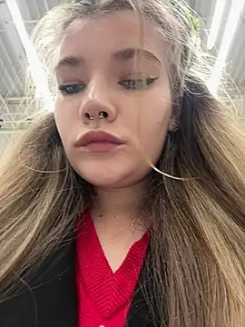 Snapshot of Holy_Tereza chatting on 12-20-24, 03:10 Holy Tereza online show from 12-20-24, 03:10