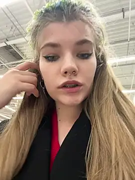 Snapshot of Holy_Tereza chatting on 12-20-24, 06:13 Holy Tereza online show from 12-20-24, 06:13