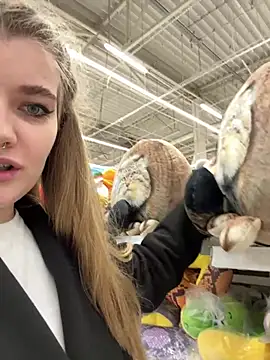 Snapshot of Holy_Tereza chatting on 01-07-25, 06:24 Holy Tereza online show from 01-07-25, 06:24