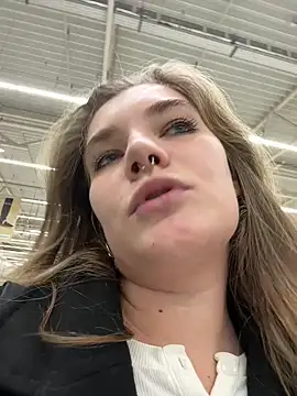 Snapshot of Holy_Tereza chatting on 02-22-25, 03:25 Holy Tereza online show from 02-22-25, 03:25