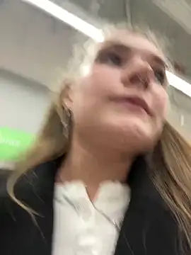 Snapshot of Holy_Tereza chatting on 03-01-25, 03:16 Holy Tereza online show from 03-01-25, 03:16