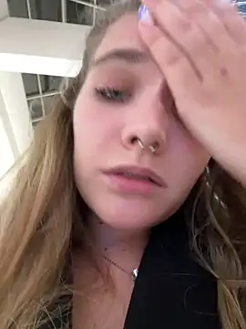 Snapshot of Holy_Tereza chatting on 03-02-25, 06:19 Holy Tereza online show from 03-02-25, 06:19