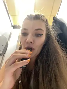 Snapshot of Holy_Tereza chatting on 10-24-25, 03:41 Holy Tereza online show from 10-24-25, 03:41