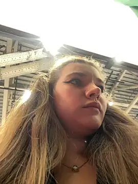 Snapshot of Holy_Tereza chatting on 12-19-25, 03:08 Holy Tereza online show from 12-19-25, 03:08