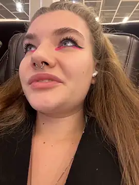 Snapshot of Holy_Tereza chatting on 02-11-26, 03:39 Holy Tereza online show from 02-11-26, 03:39