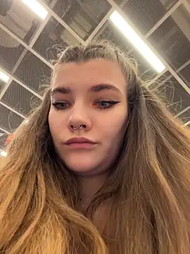 Snapshot of Holy_Tereza chatting on 02-13-26, 03:41 Holy Tereza online show from 02-13-26, 03:41