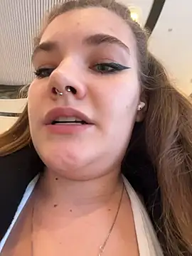 Snapshot of Holy_Tereza chatting on 02-28-26, 03:13 Holy Tereza online show from 02-28-26, 03:13