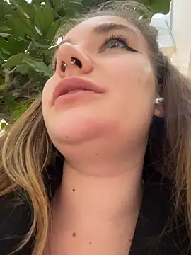 Snapshot of Holy_Tereza chatting on 03-04-26, 03:18 Holy Tereza online show from 03-04-26, 03:18