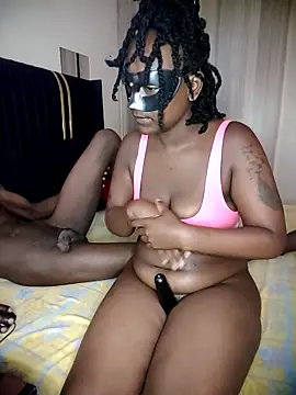 KikiLovesD online show from 11-18-25, 09:03