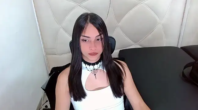 Snapshot of Dollbehavior_ chatting on 12-11-24, 05:53 Dollbehavior online show from 12-11-24, 05:53