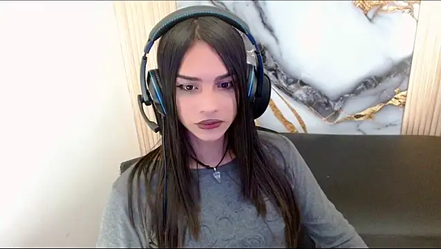 Snapshot of Dollbehavior_ chatting on 09-12-25, 04:01 Dollbehavior online show from 09-12-25, 04:01