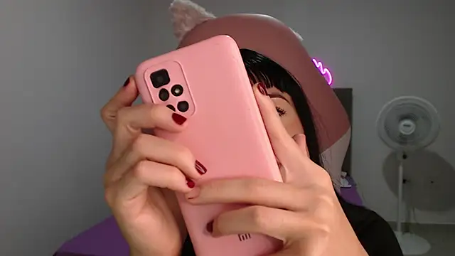 Caribbean beauty  online show from 03-23-25, 01:20