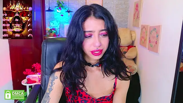 Snapshot of REDHOTTER_ chatting on 11-10-25, 07:57 REDHOTTER online show from 11-10-25, 07:57