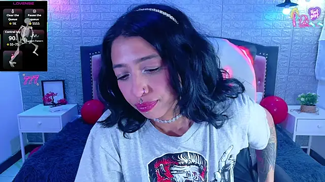 Snapshot of REDHOTTER_ chatting on 03-04-26, 07:42 REDHOTTER online show from 03-04-26, 07:42