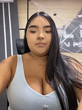 little lissiee online show from 09-25-25, 05:49